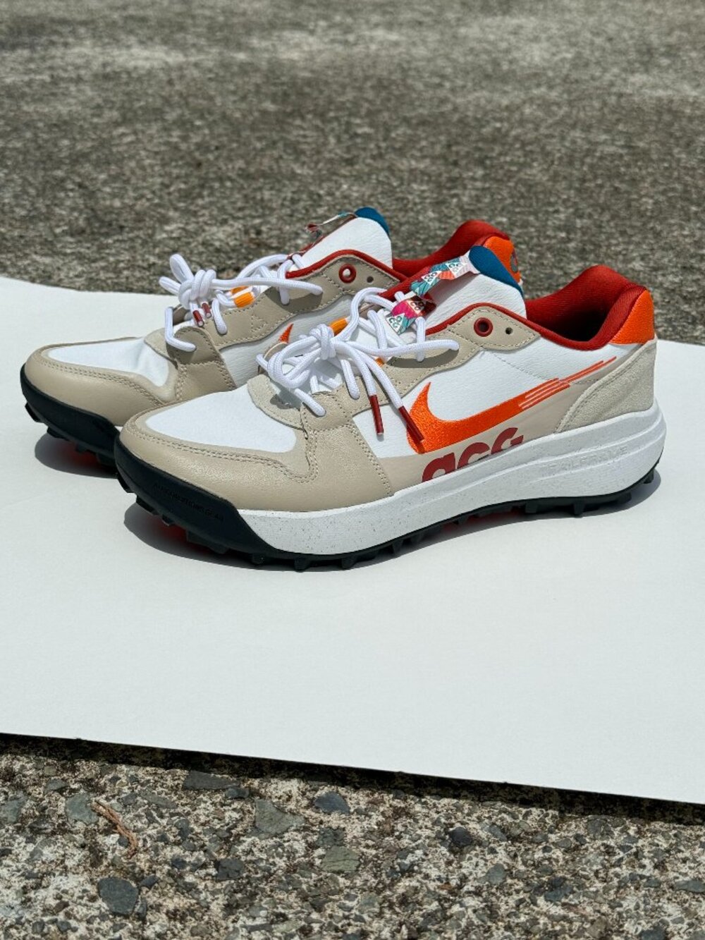 NIKE ACG Lowcate 'Leap High' Sneaker Men's Size 11 Multi